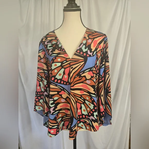 Crosby By Mollie Burch Colorful Butterfly Print Blouse Size S - Picture 2 of 10